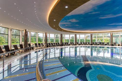 Grand Hotel Tornik luksuzni bazeni i wellness centar sa pet zvezdica na Zlatiboru