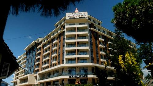 ZLATIBORSKO JEZERO 2 Lux i Spa Zlatibor stan na dan smestaj u centru kod jezera bazen
